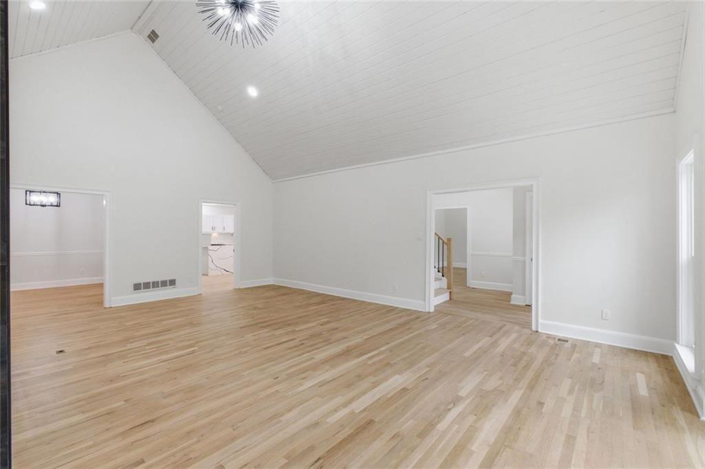 7170 Riverside Drive Nw Property Photo 14