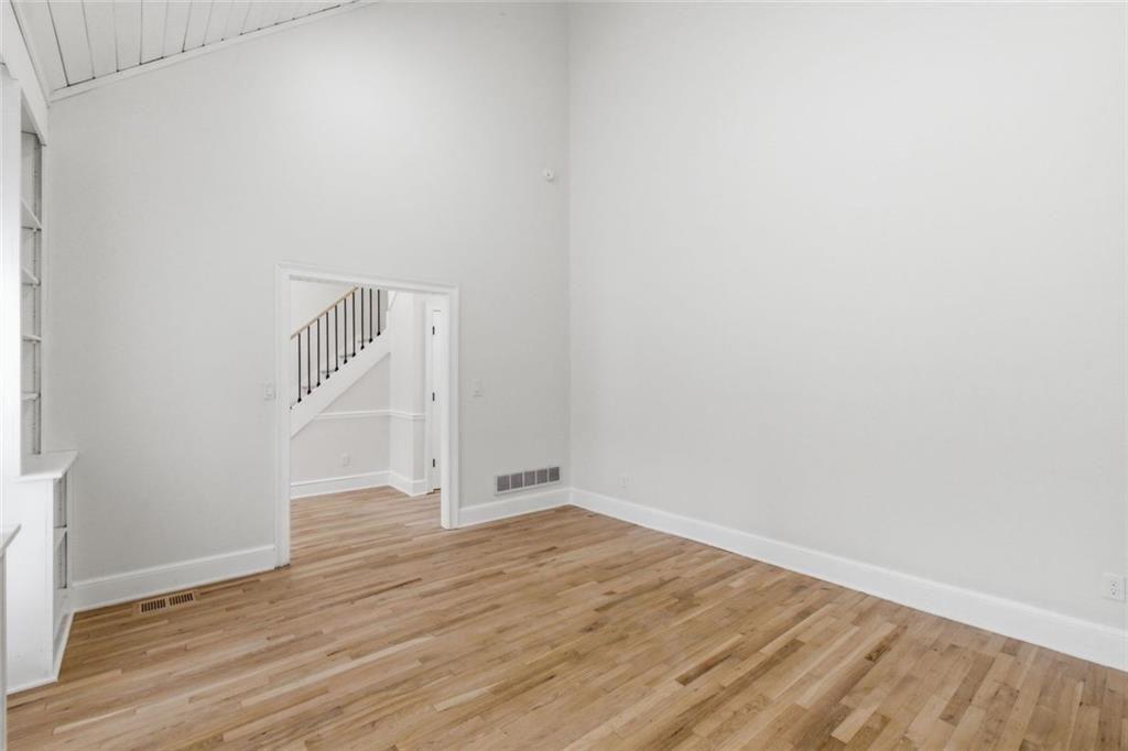 7170 Riverside Drive Nw Property Photo 28