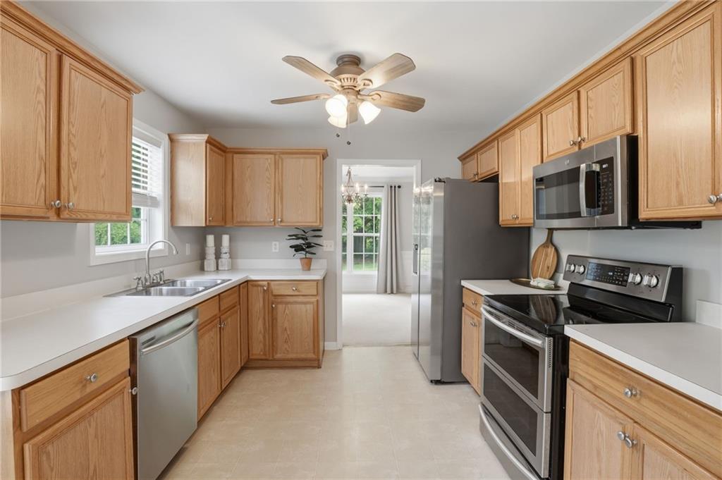 8790 Baycreek Ln Property Photo 4