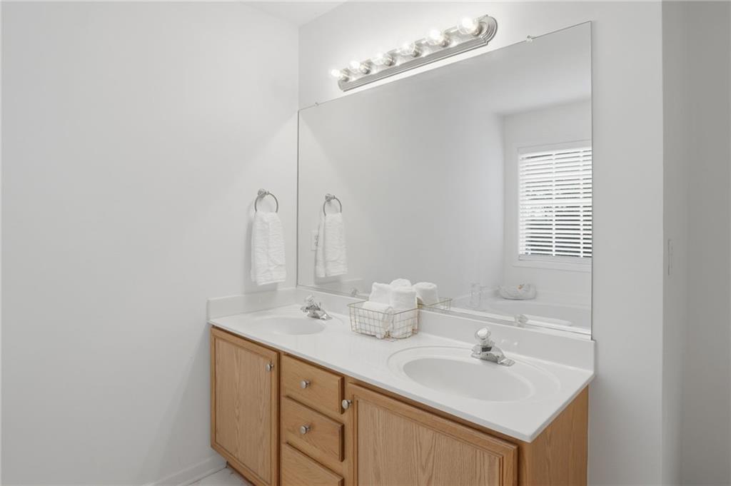 8790 Baycreek Ln Property Photo 15