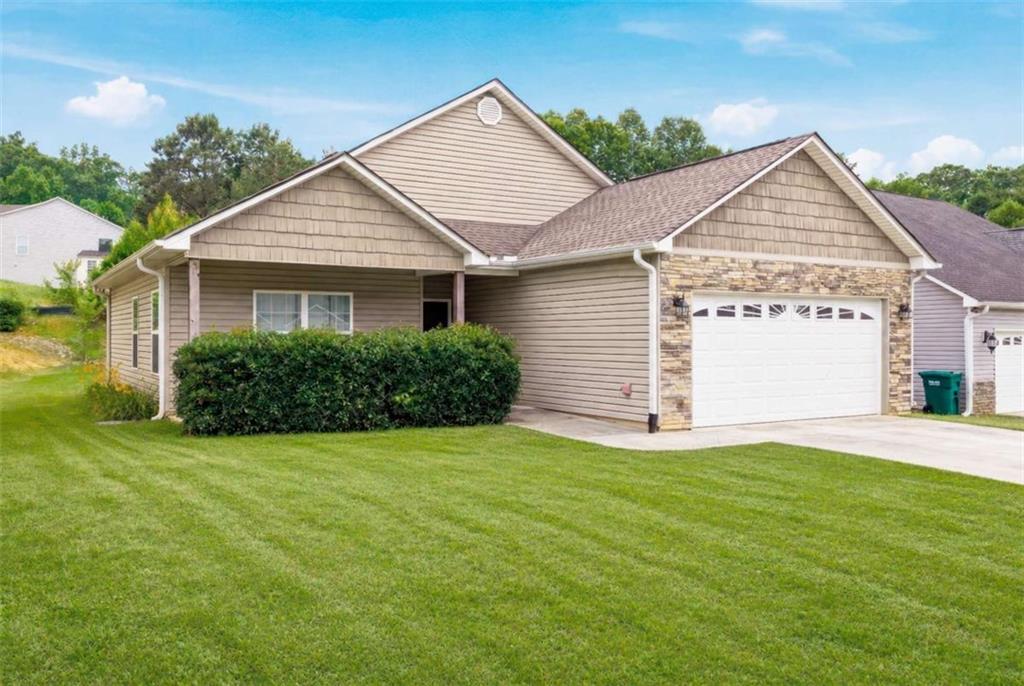 540 Highland Pointe Drive Property Photo 4