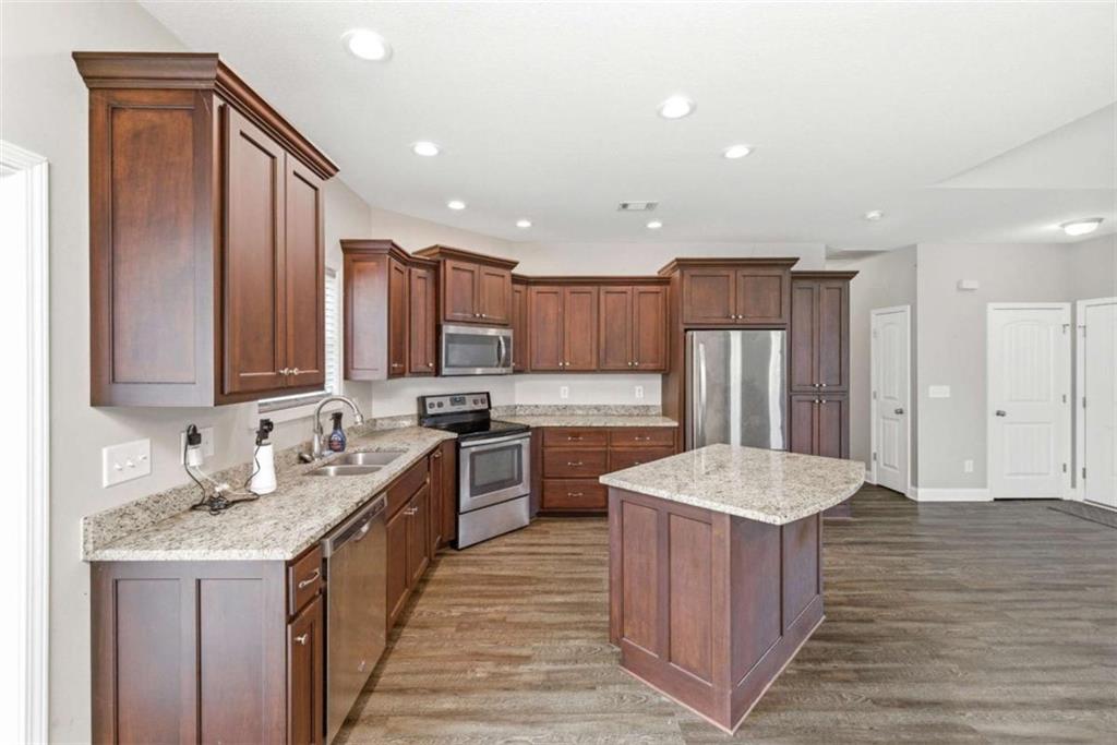 540 Highland Pointe Drive Property Photo 11