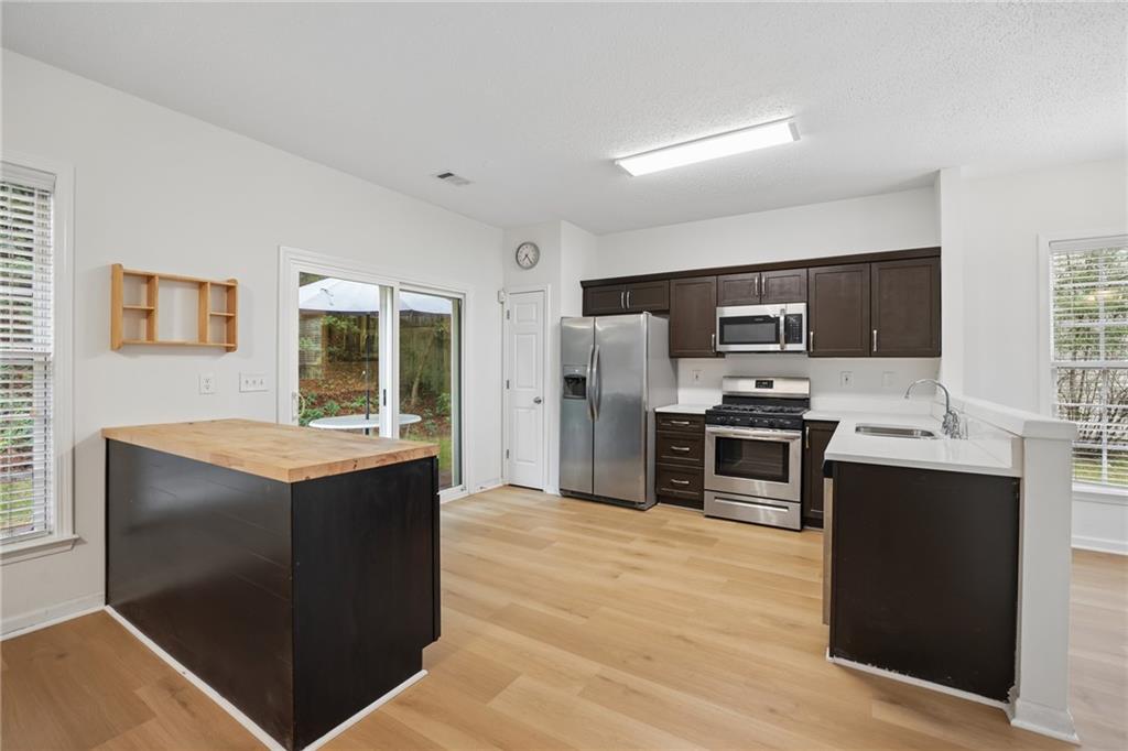 10915 Wittenridge Drive Property Photo 9