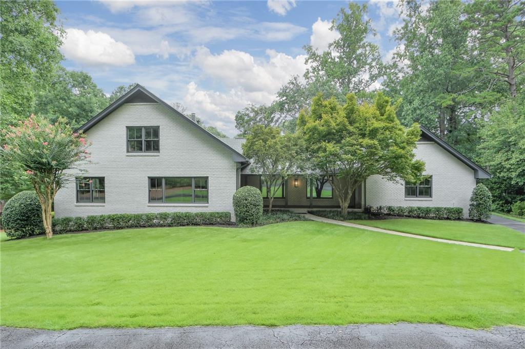 350 Shadowlawn Road Se Property Photo 1