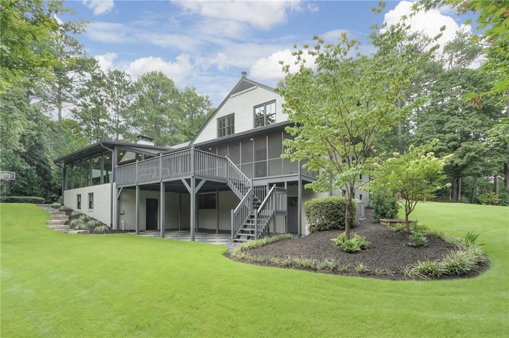 350 Shadowlawn Road Se Property Photo 4