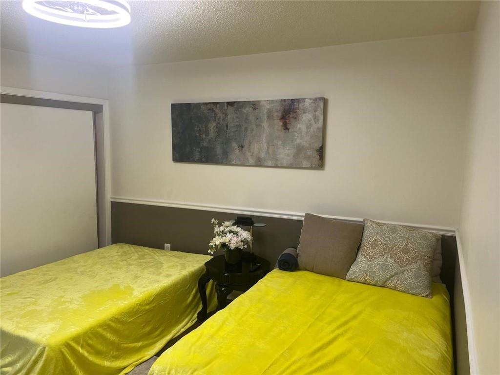 60 Willowick Drive Property Photo 4