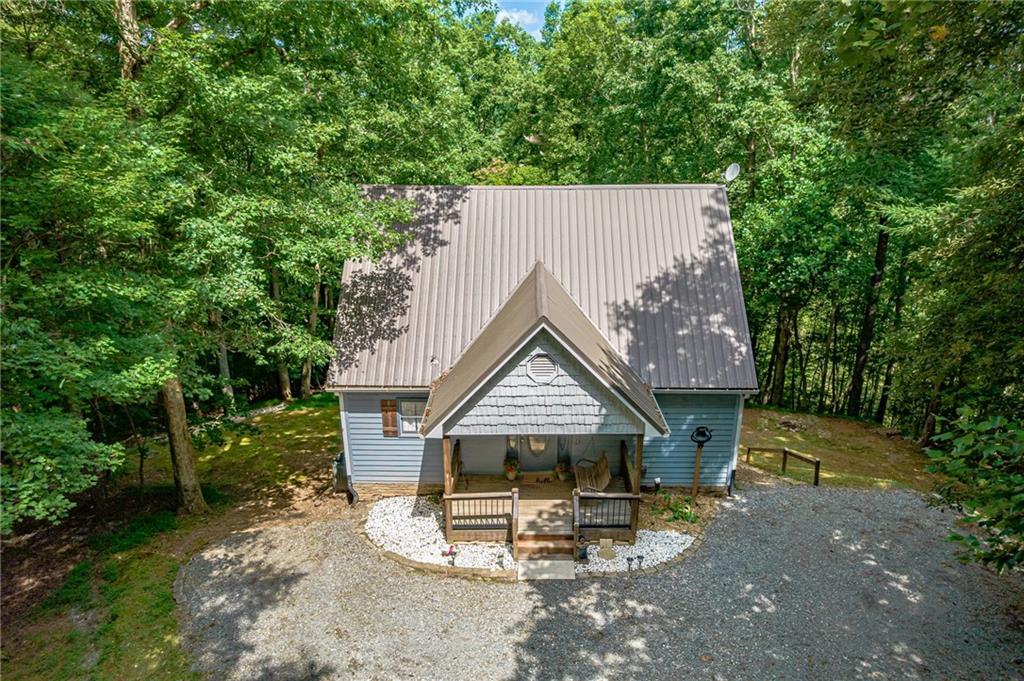 296 Mohawk Trail Property Photo 5