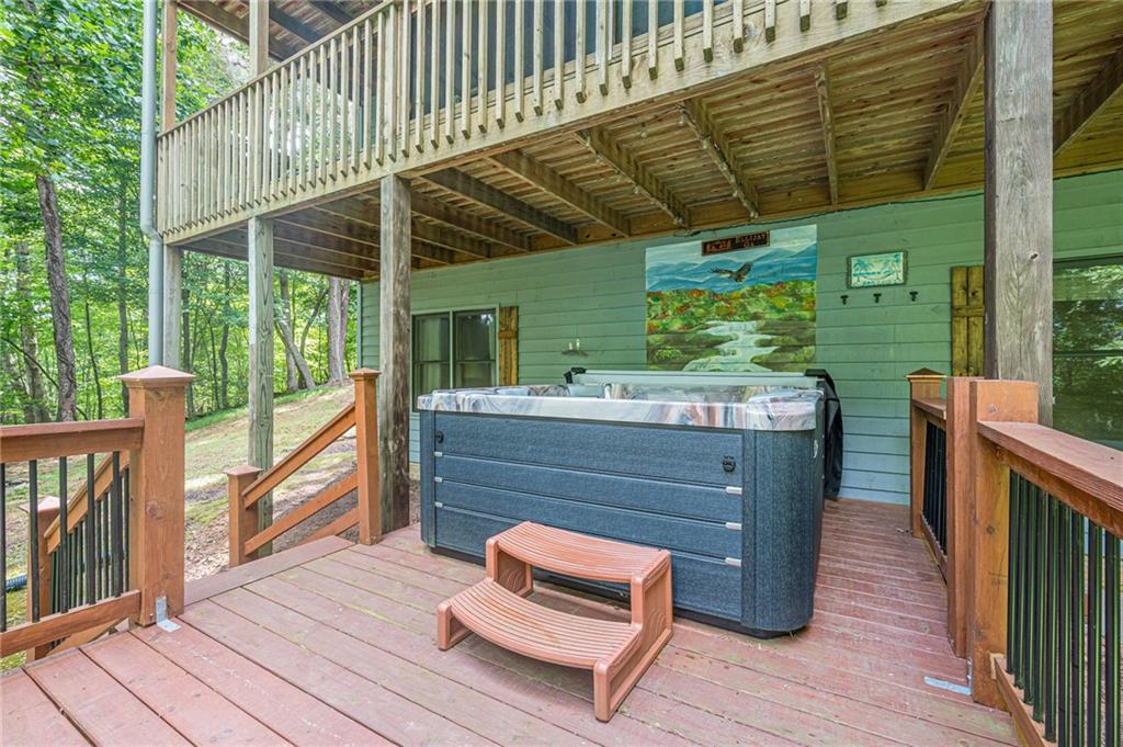 296 Mohawk Trail Property Photo 33