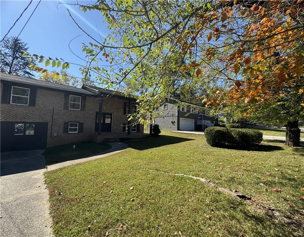 3915 Emerald North Drive Property Photo 1