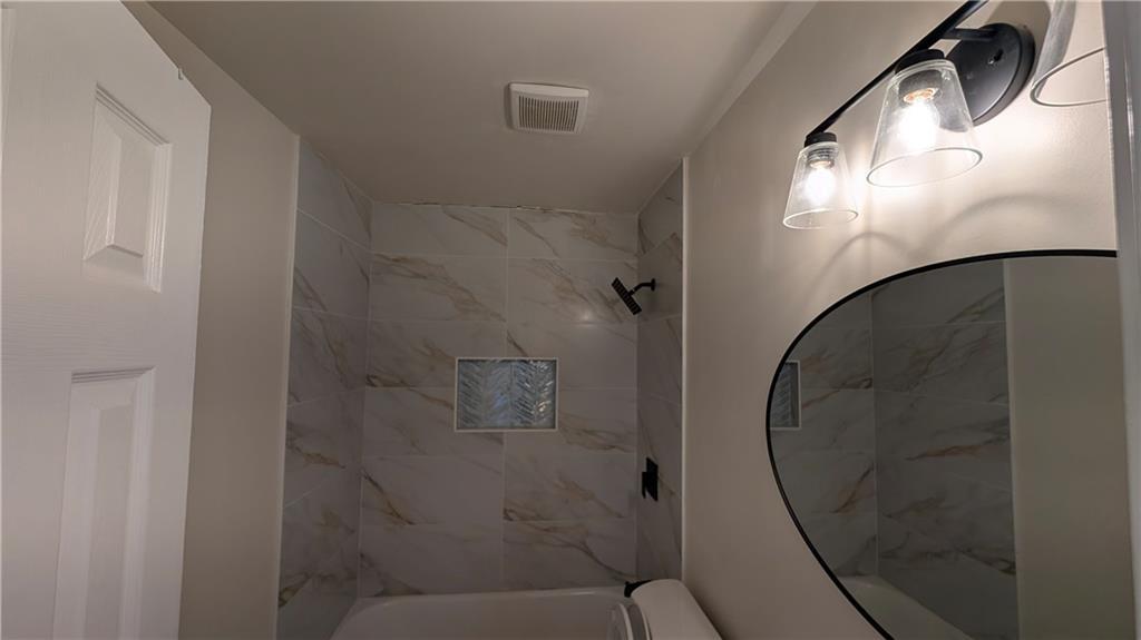 3915 Emerald North Drive Property Photo 9