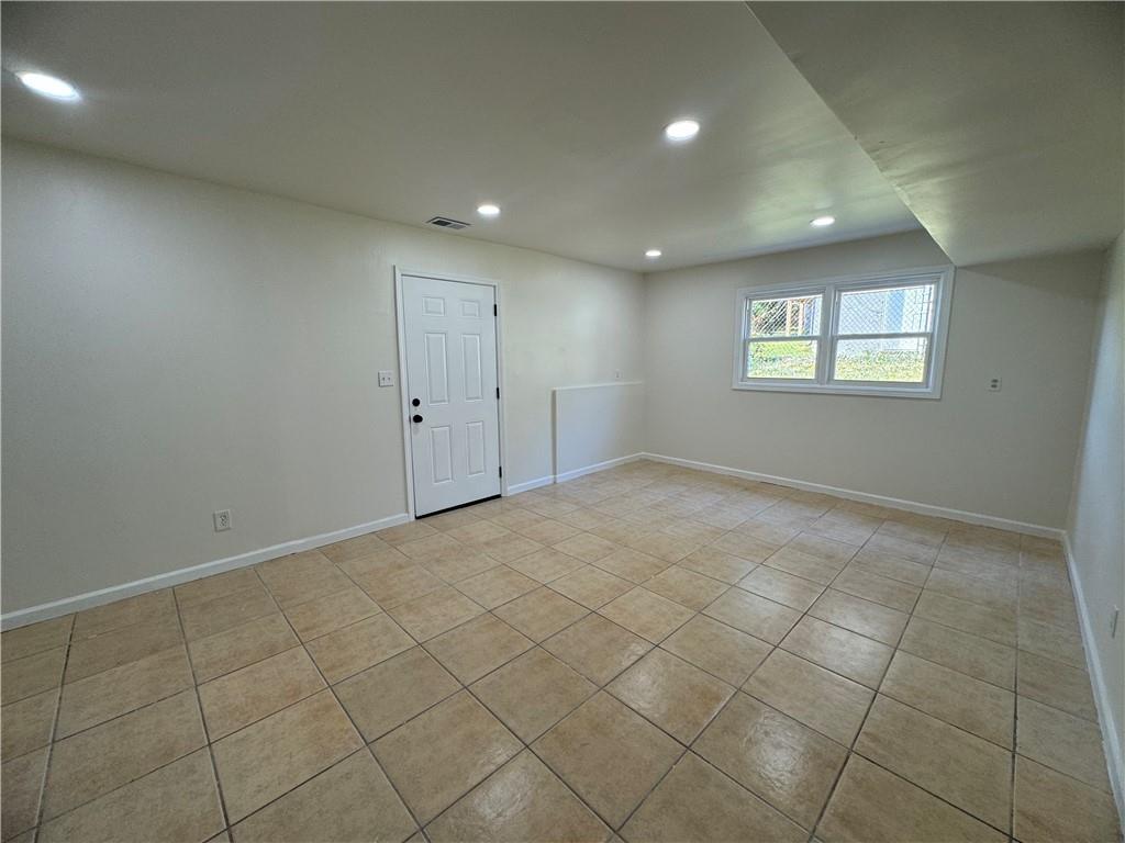 3915 Emerald North Drive Property Photo 29