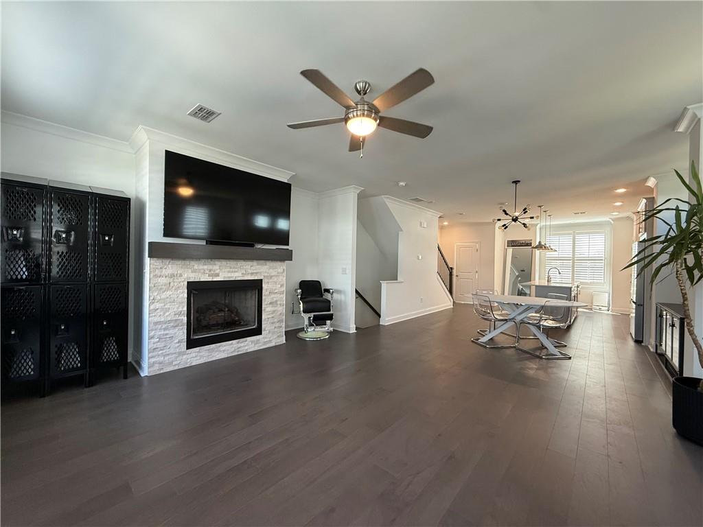 1112 Larkin Drive Property Photo 2