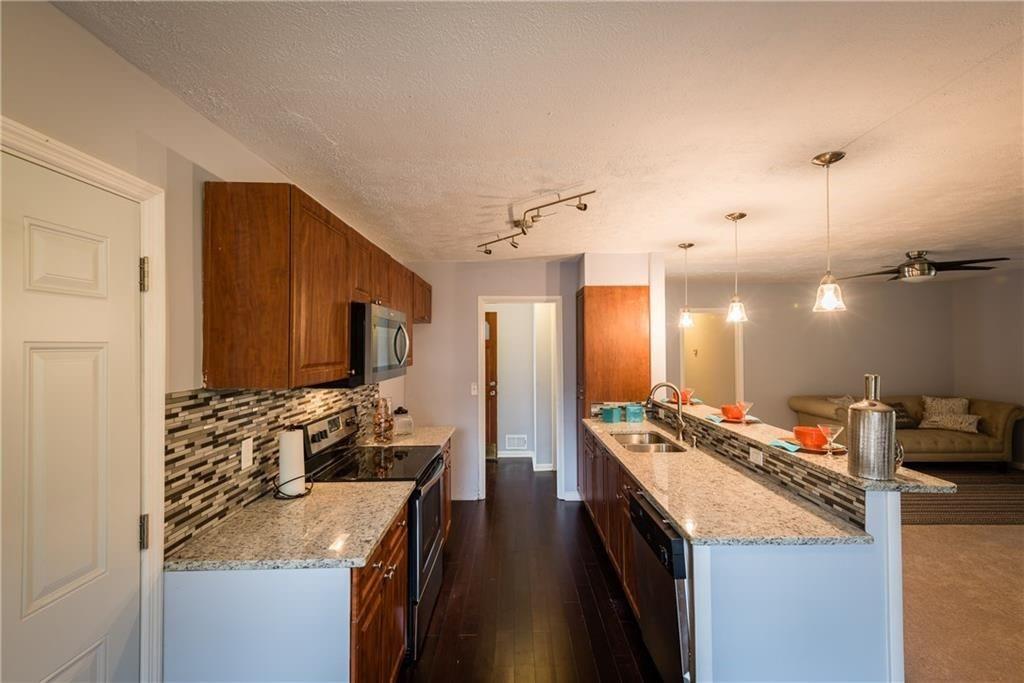 4224 Cottage Lane Property Photo 8