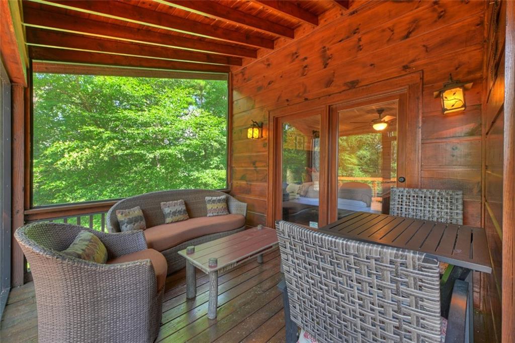 85 Squirrel Chase Property Photo 14
