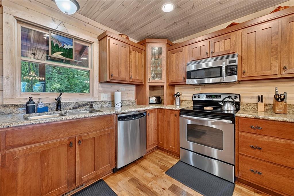 85 Squirrel Chase Property Photo 31