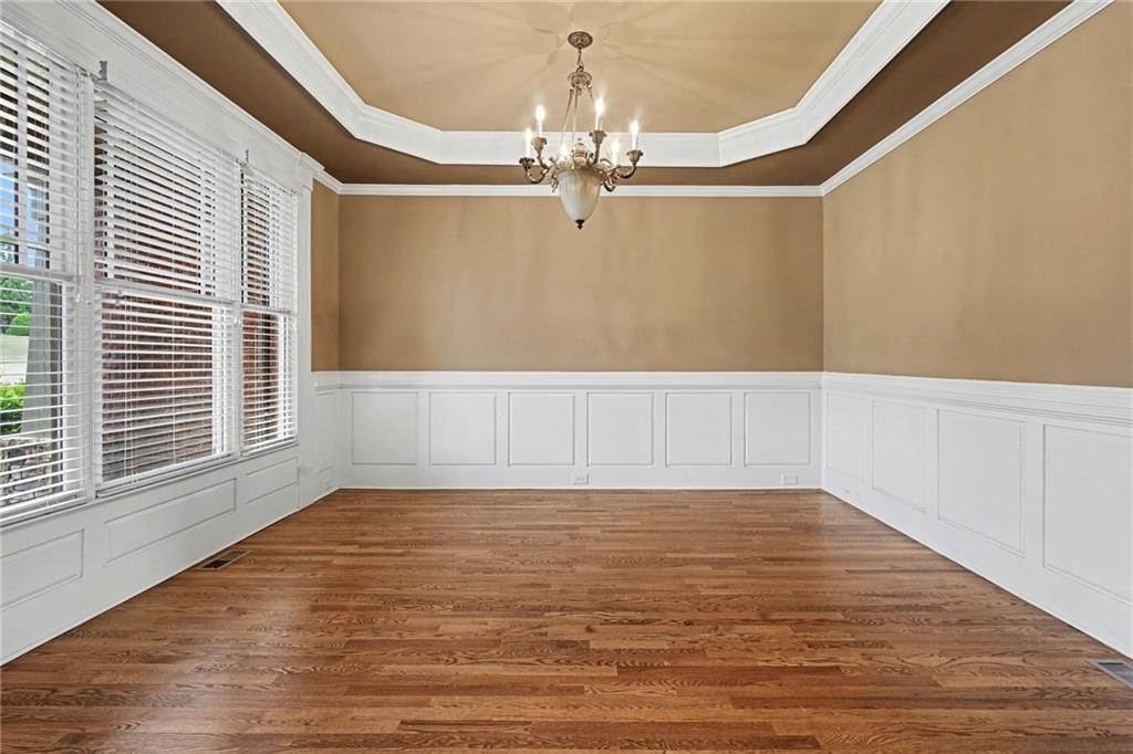 2435 Retreat Point Parkway Property Photo 9