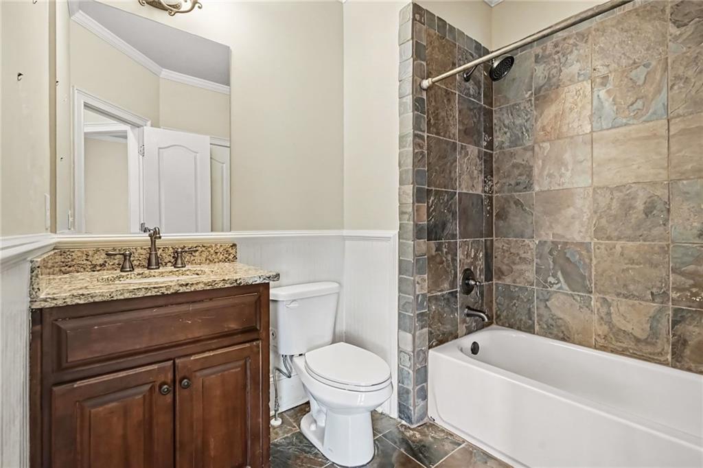 2435 Retreat Point Parkway Property Photo 28