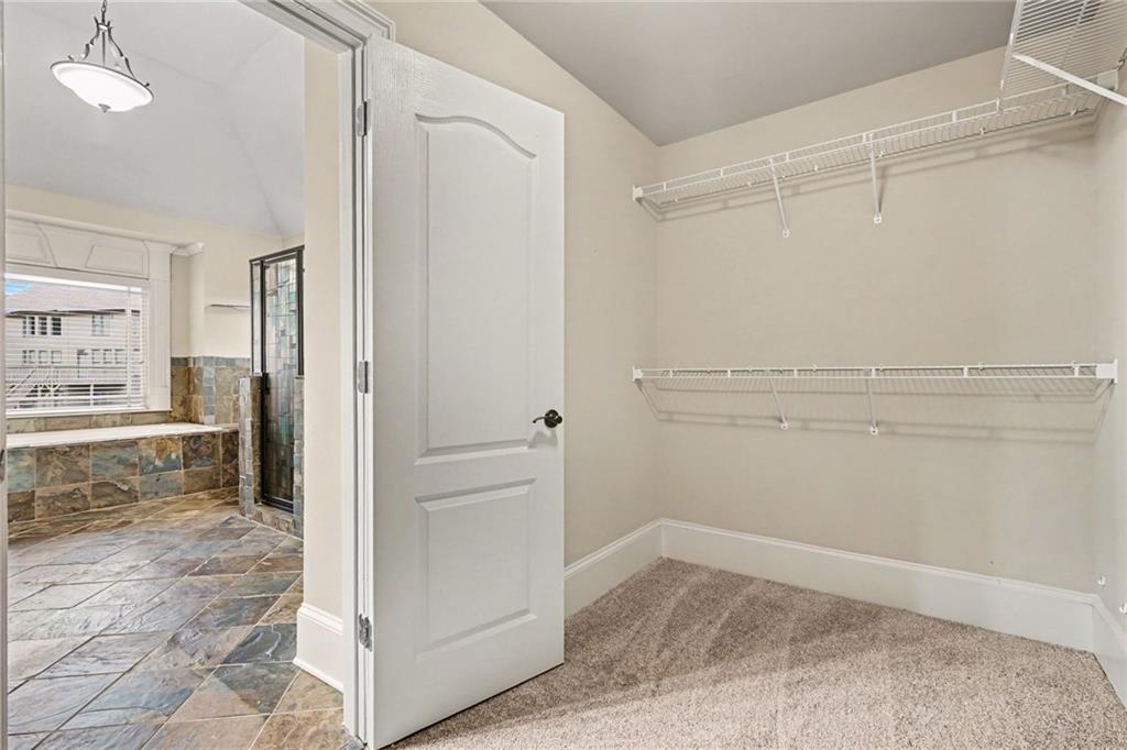 2435 Retreat Point Parkway Property Photo 29
