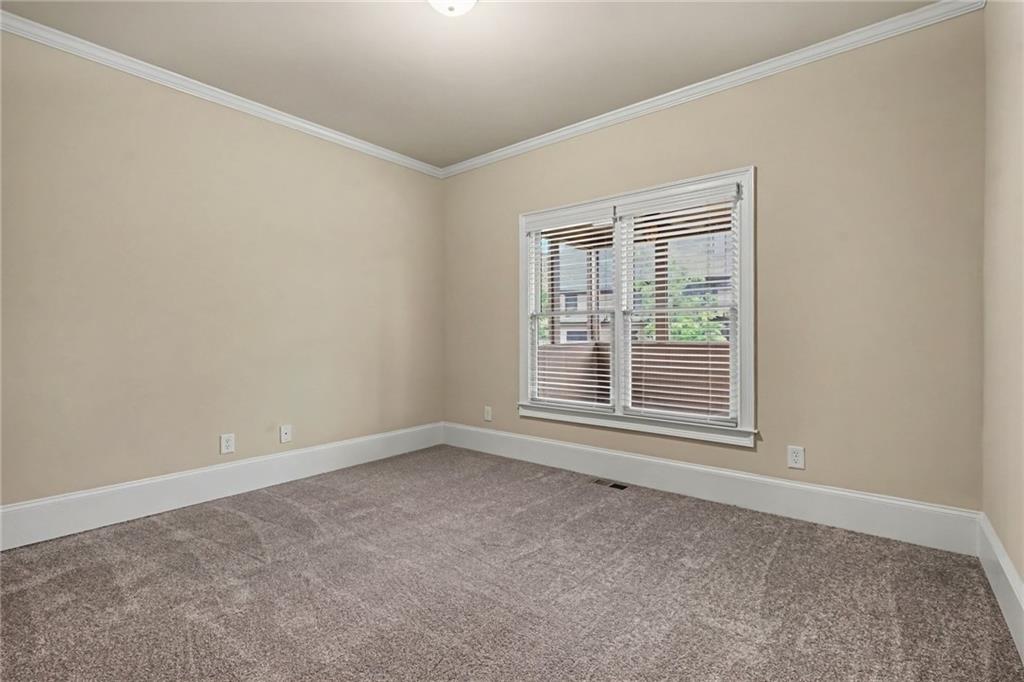 2435 Retreat Point Parkway Property Photo 34