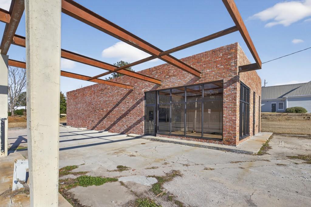 7820300 Property Photo 1