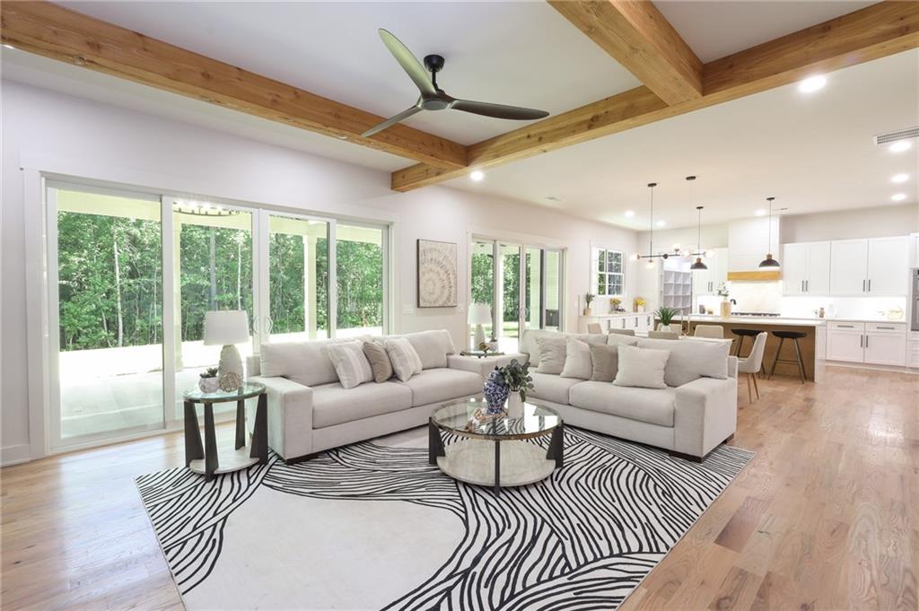 121 Forest Berry Court Property Photo 8