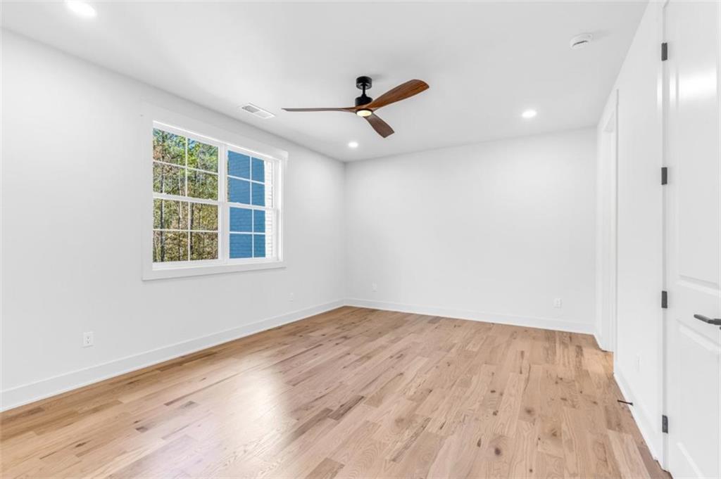 121 Forest Berry Court Property Photo 40