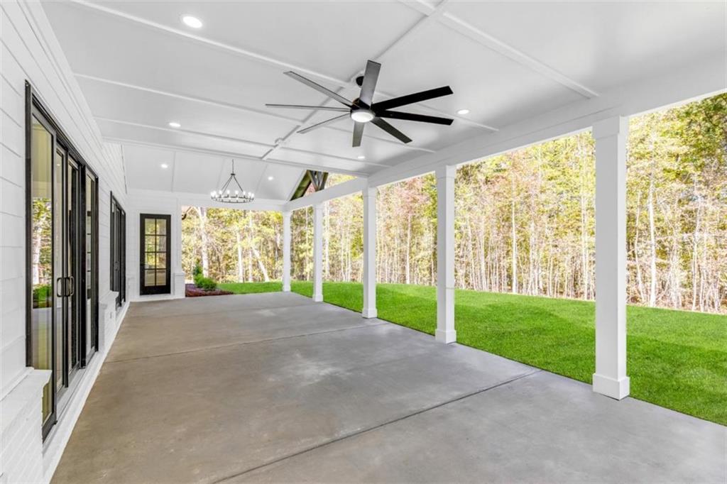 121 Forest Berry Court Property Photo 43
