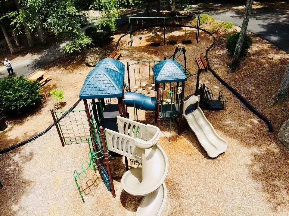 121 Forest Berry Court Property Photo 59