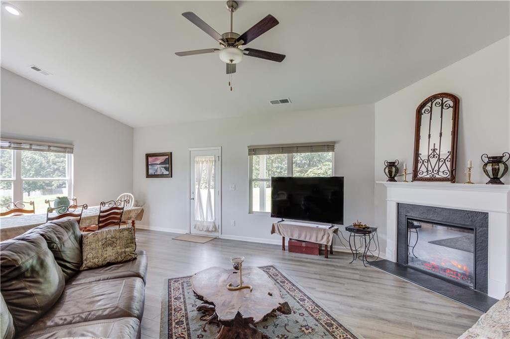 1173 Pine View Trail Property Photo 18