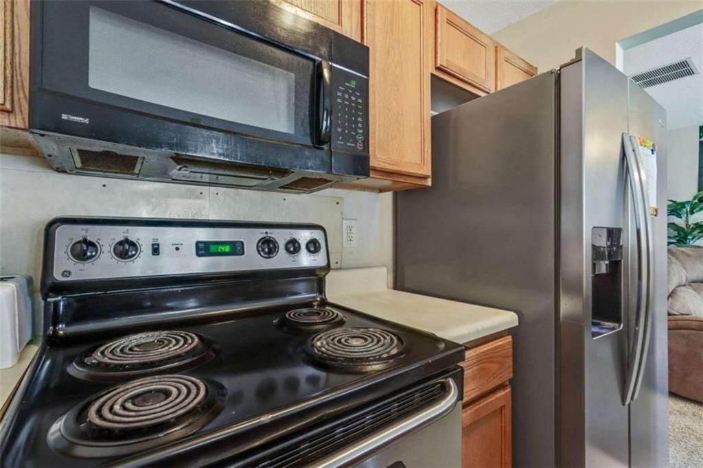 6964 Gallant Circle Property Photo 4