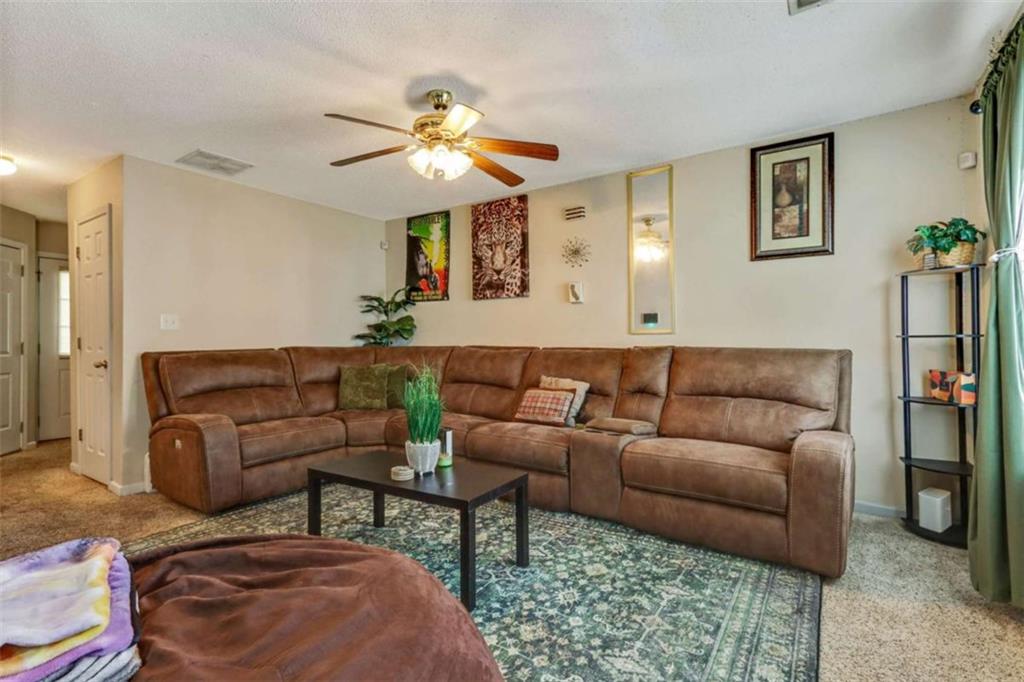 6964 Gallant Circle Property Photo 12