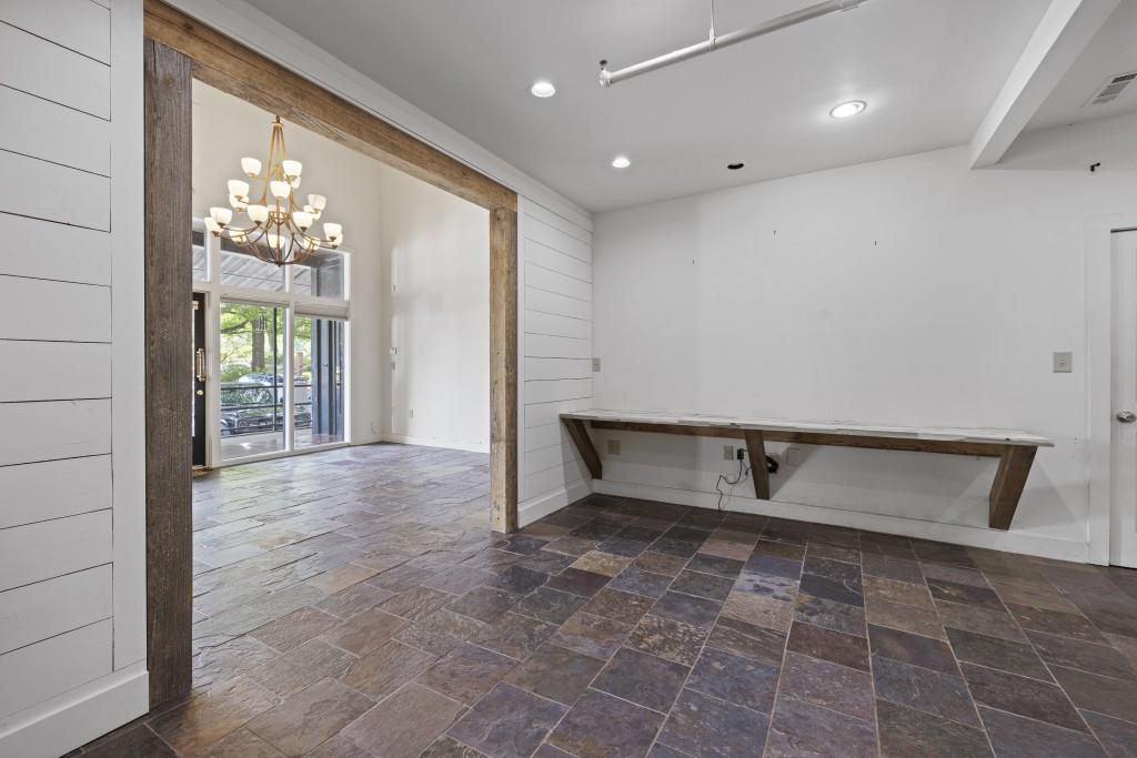 7820362 Property Photo 24