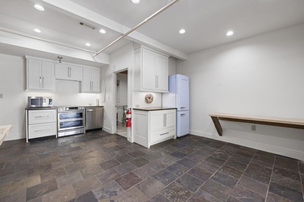 7820362 Property Photo 27