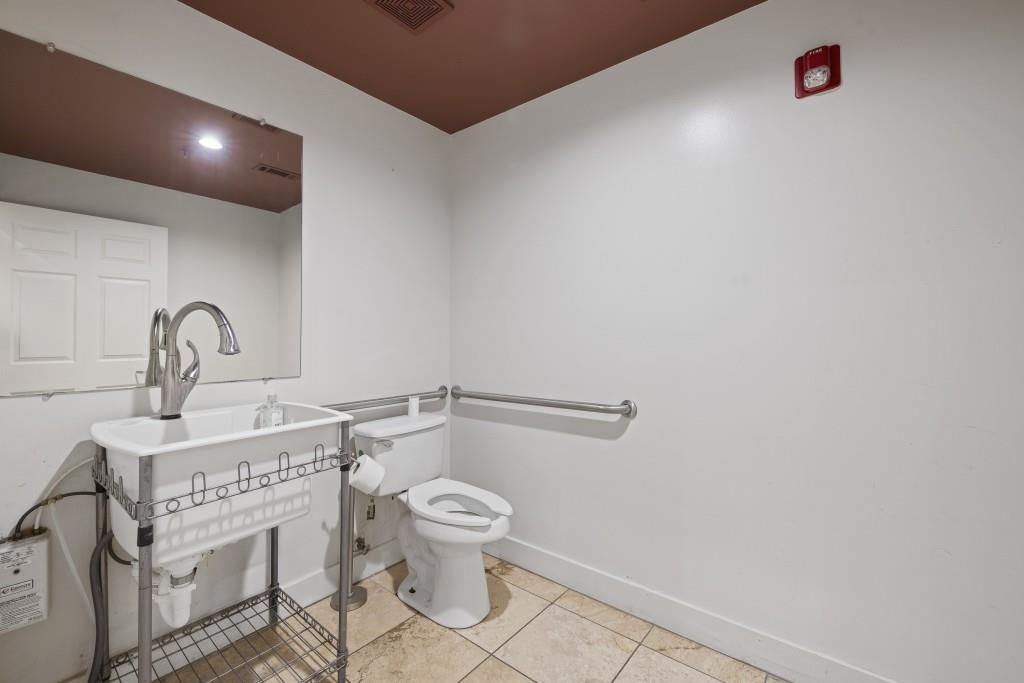 7820362 Property Photo 39