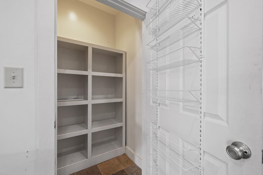 7820362 Property Photo 40