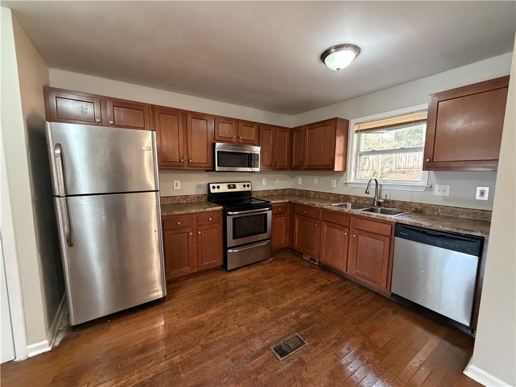 1169 Mcdaniel Street Sw Property Photo 10