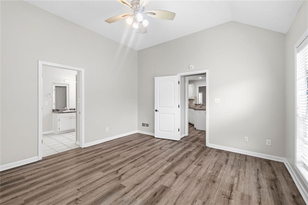 7820384 Property Photo 12