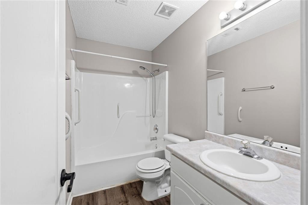 7820384 Property Photo 16