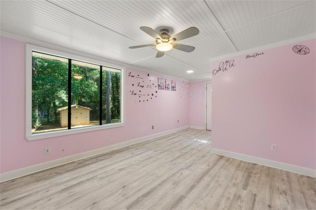 104 Park Place Property Photo 10