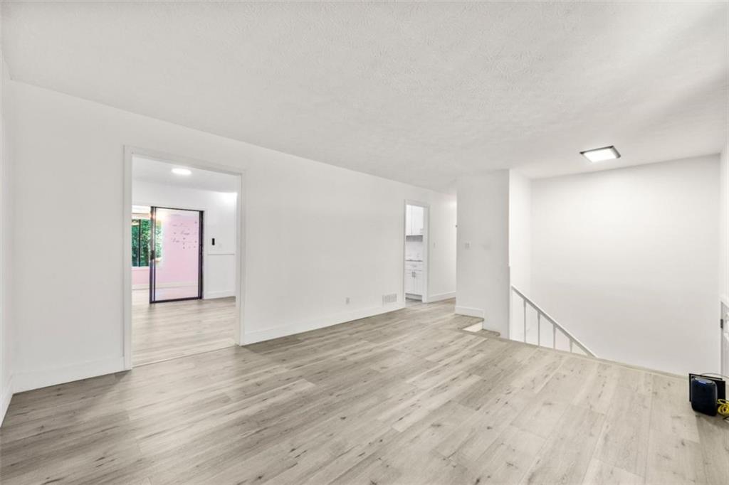 104 Park Place Property Photo 19