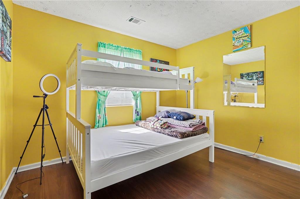 2805 Robinson Wood Drive Property Photo 21