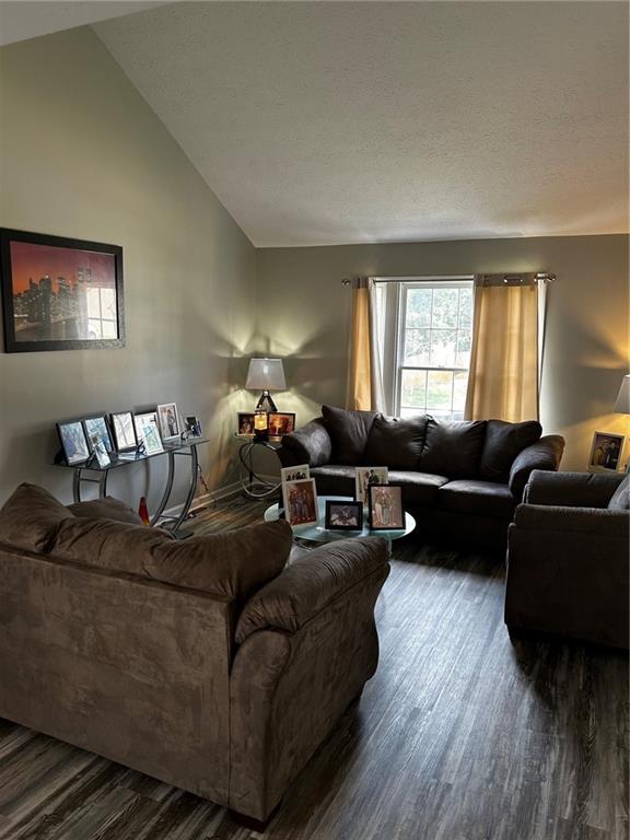 4949 Penscot Way Property Photo 7