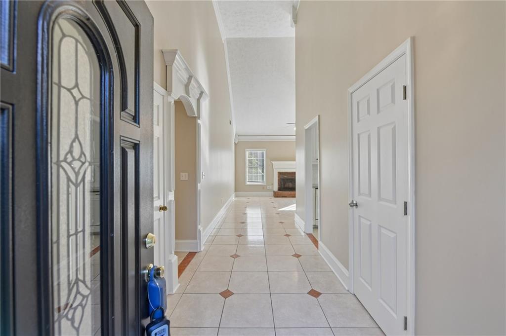 2084 Green Gate Place Property Photo 3