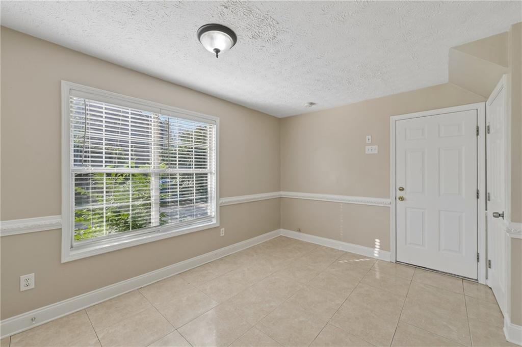 2084 Green Gate Place Property Photo 12