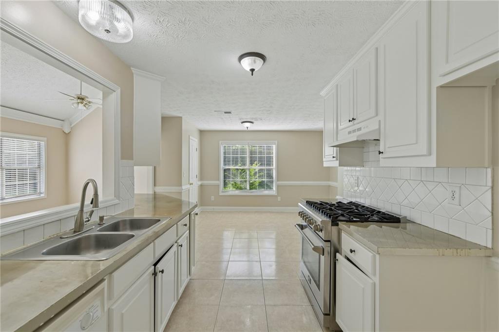 2084 Green Gate Place Property Photo 17