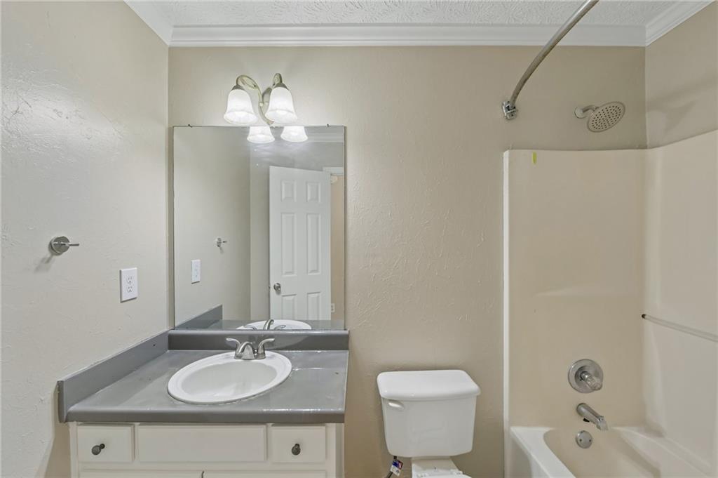 2084 Green Gate Place Property Photo 19