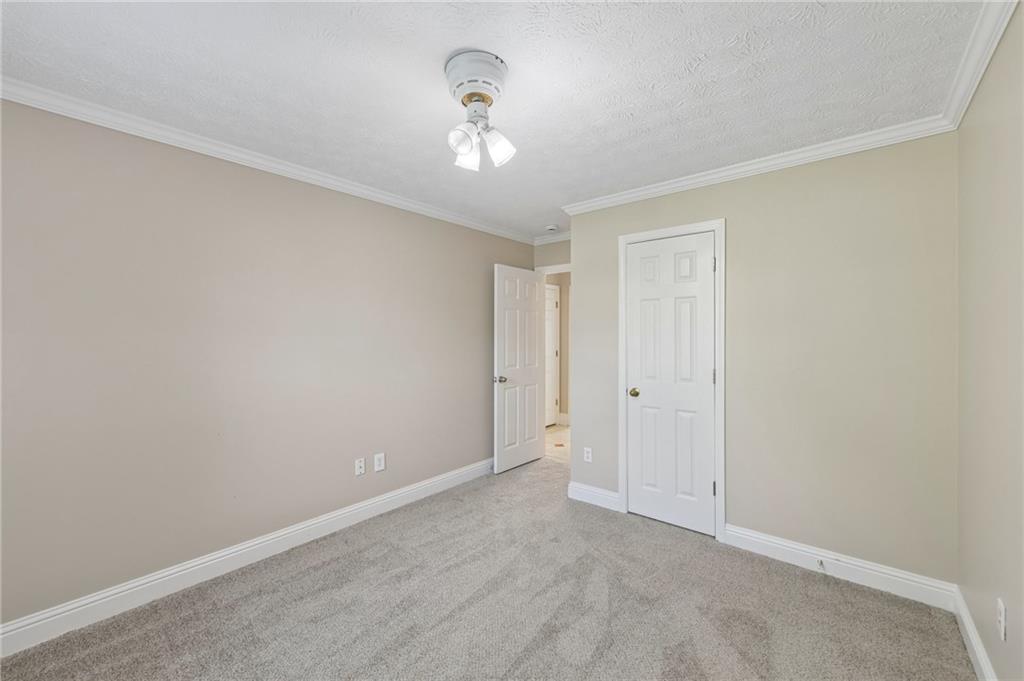 2084 Green Gate Place Property Photo 21