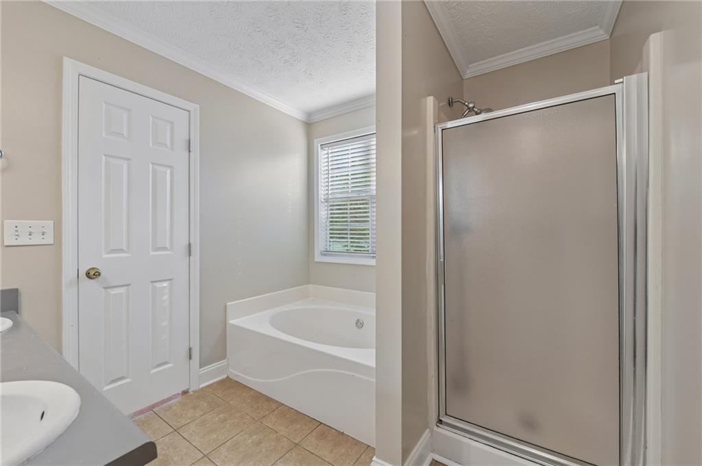 2084 Green Gate Place Property Photo 28