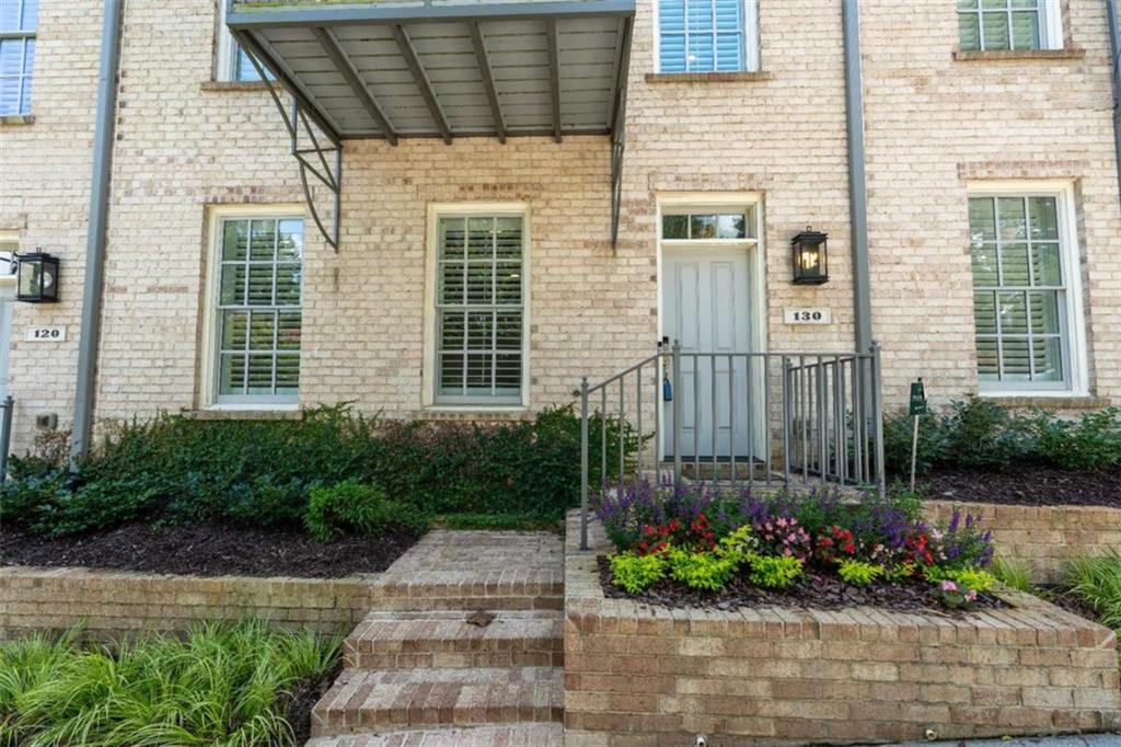 130 Clover Court Property Photo 1