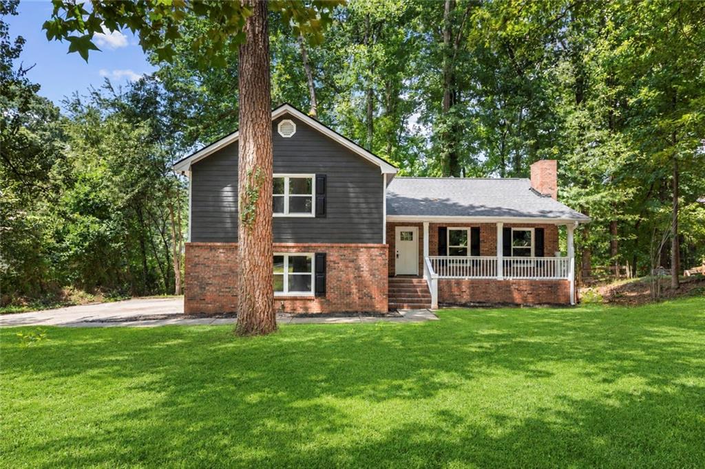 4891 Lake Forest Drive Se Property Photo 1